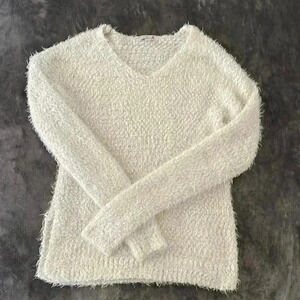 🤍 SO Fuzzy Textured Cream Sweater